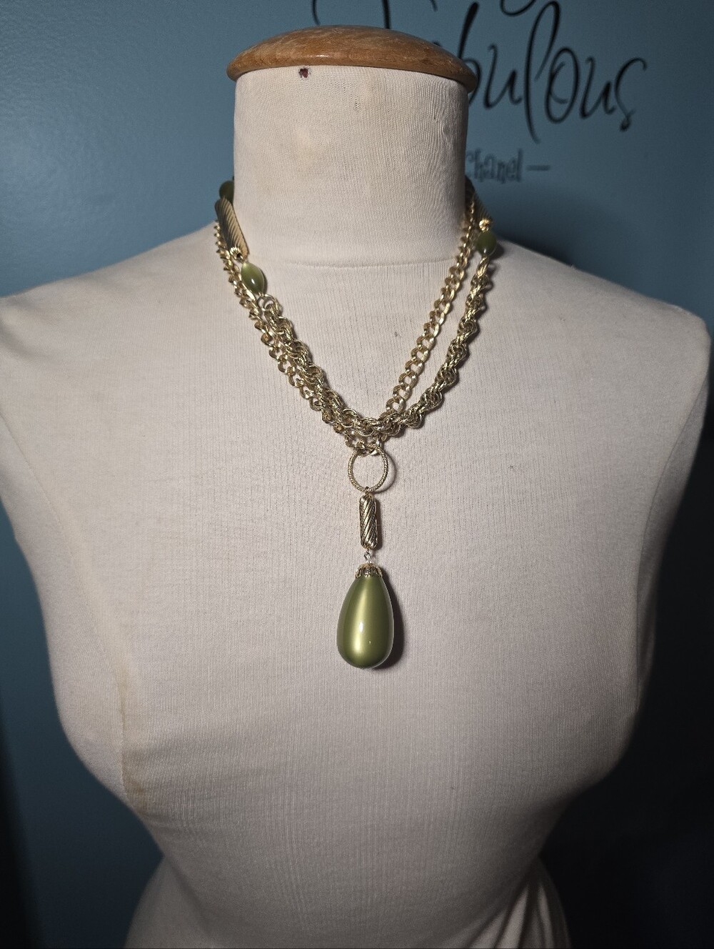 Sarah Coventry GOLDEN  AVOCADO Chain Necklace and Bracelet Set